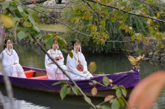 三女神舟巡幸