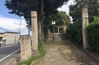 穴場神社参道