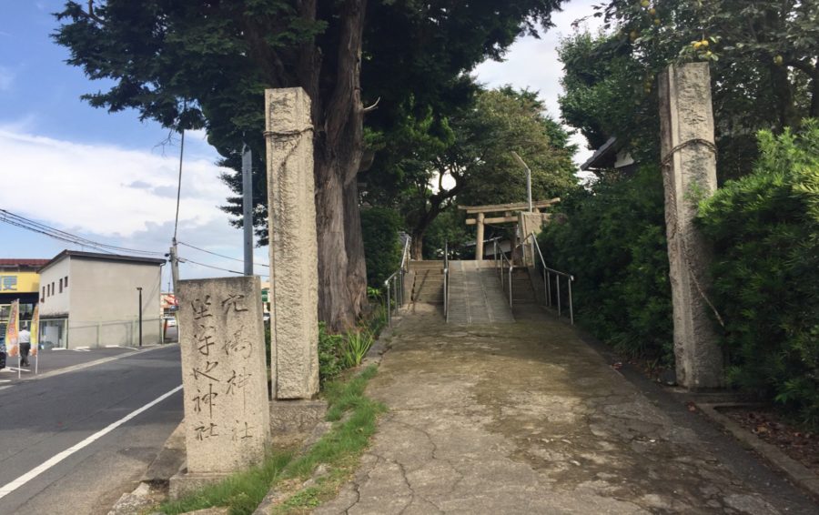 穴場神社参道