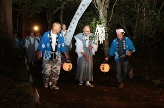 梶並神社当人祭4