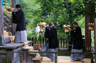 志呂神社御供5