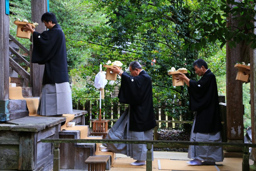 志呂神社御供5