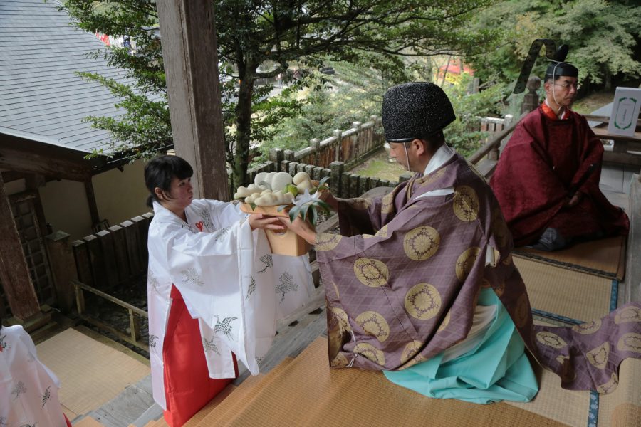 志呂神社御供2