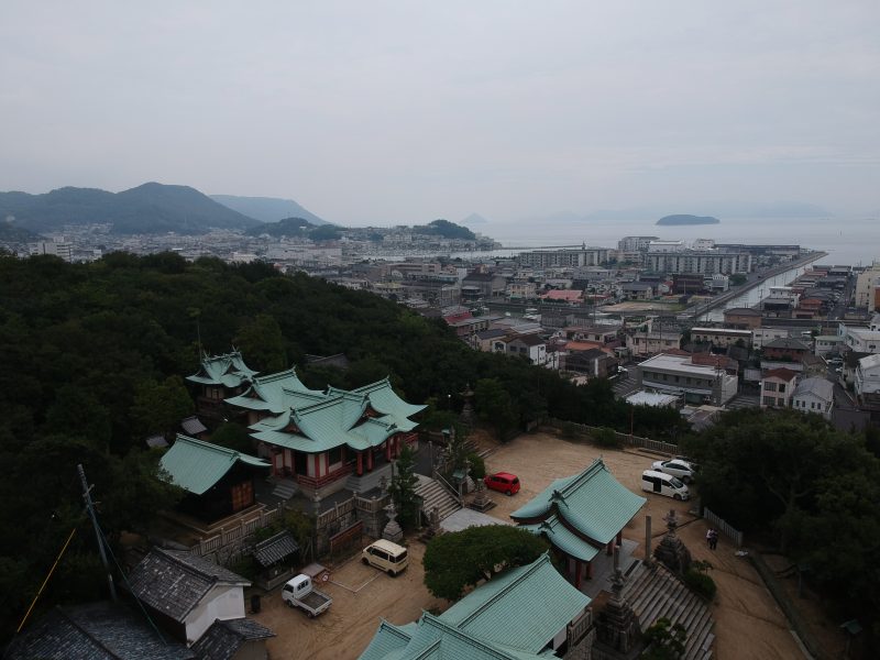 神社と旧港町